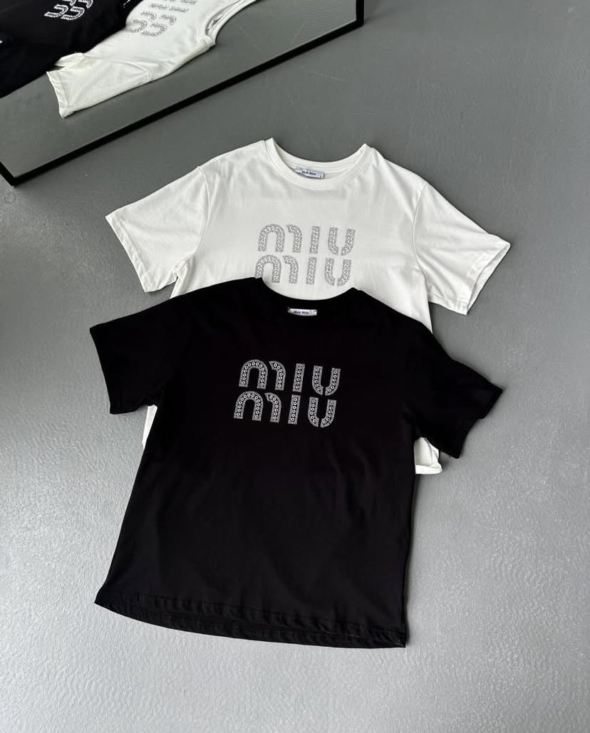 Taş detaylı tshirt