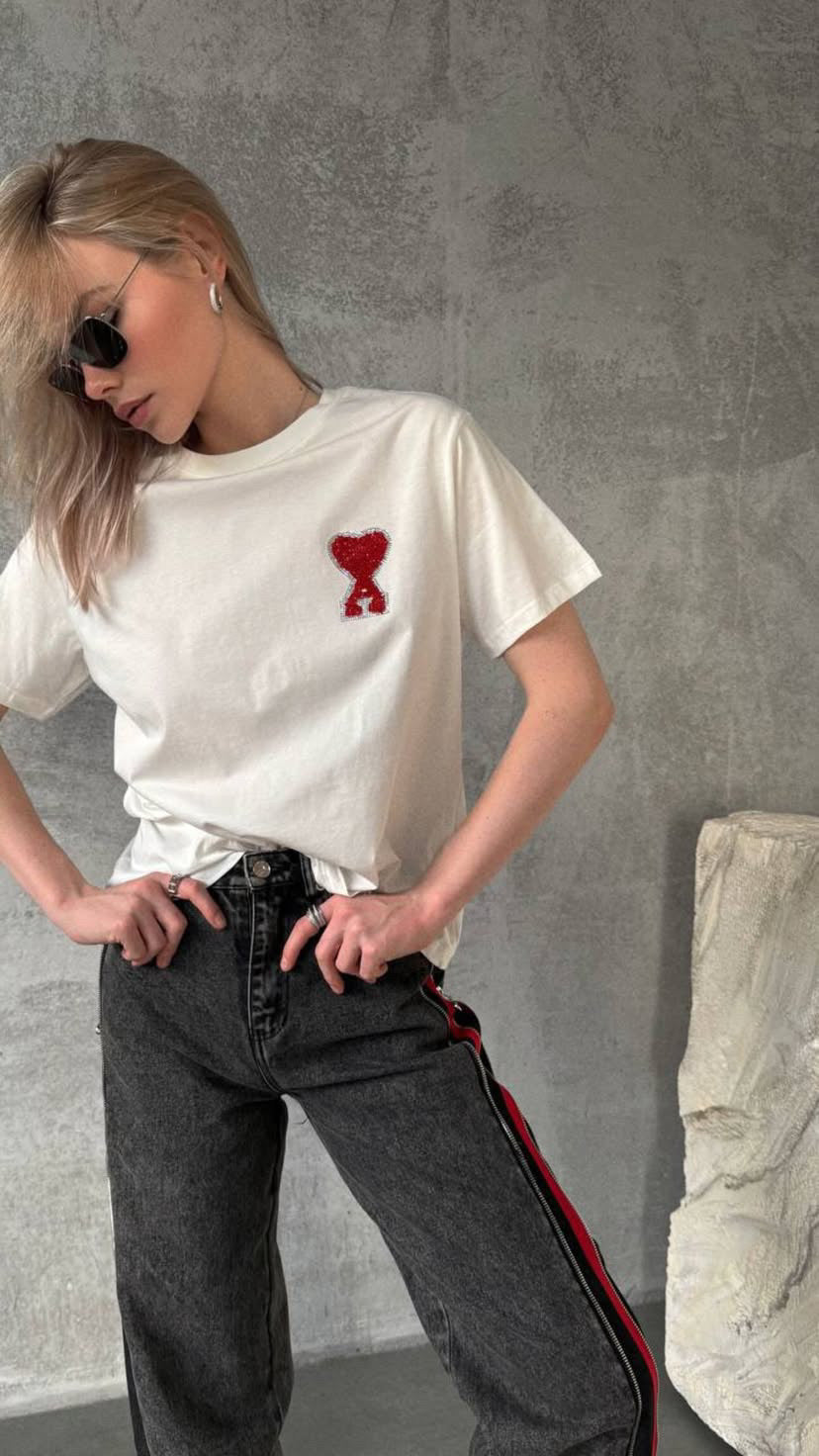 Taşlı kalp A detaylı tshirt
