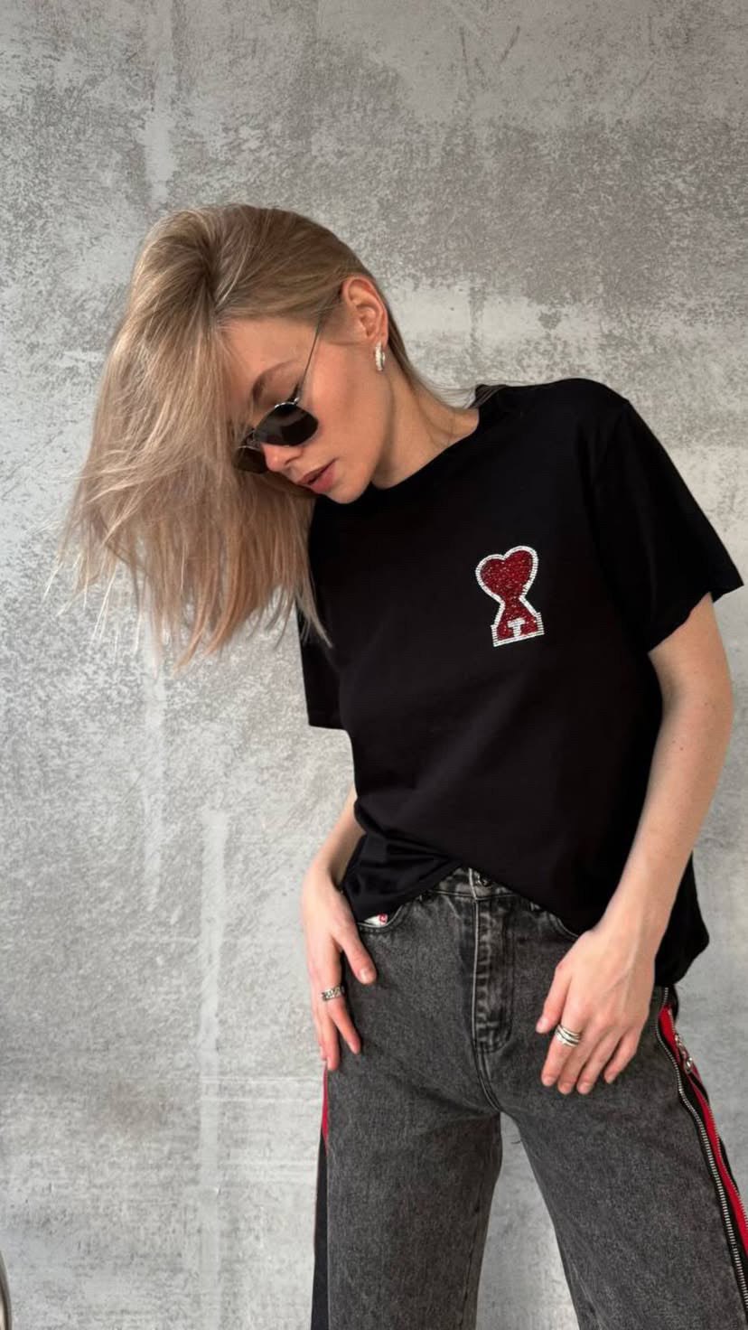 Taşlı kalp A detaylı tshirt